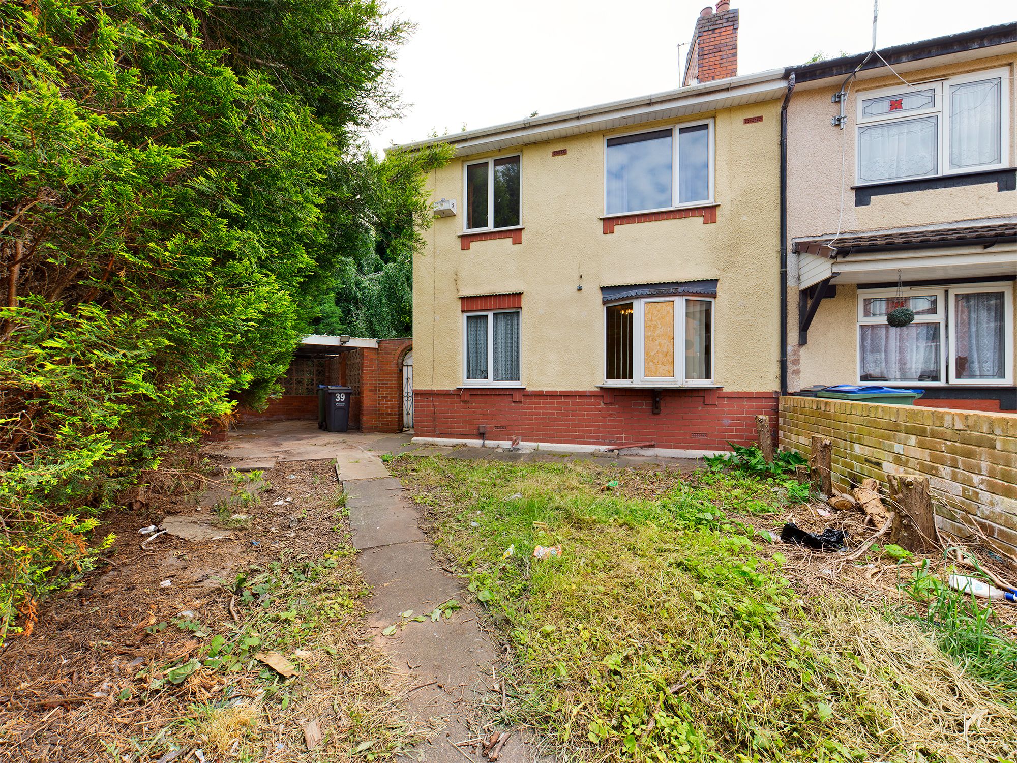 4 bed semidetached house for sale in Meadow Walk, Cradley Heath B64