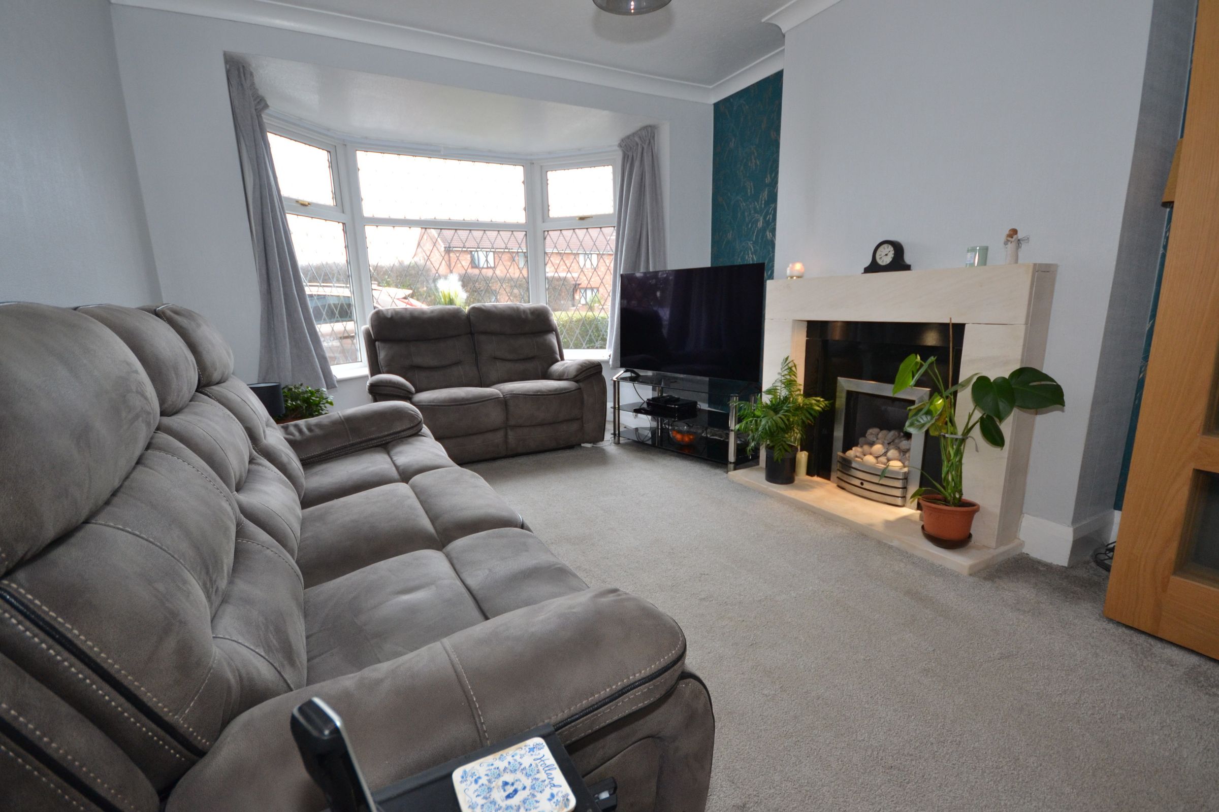 3 bed semidetached house for sale in Tweendykes Road, Sutton HU7 Zoopla