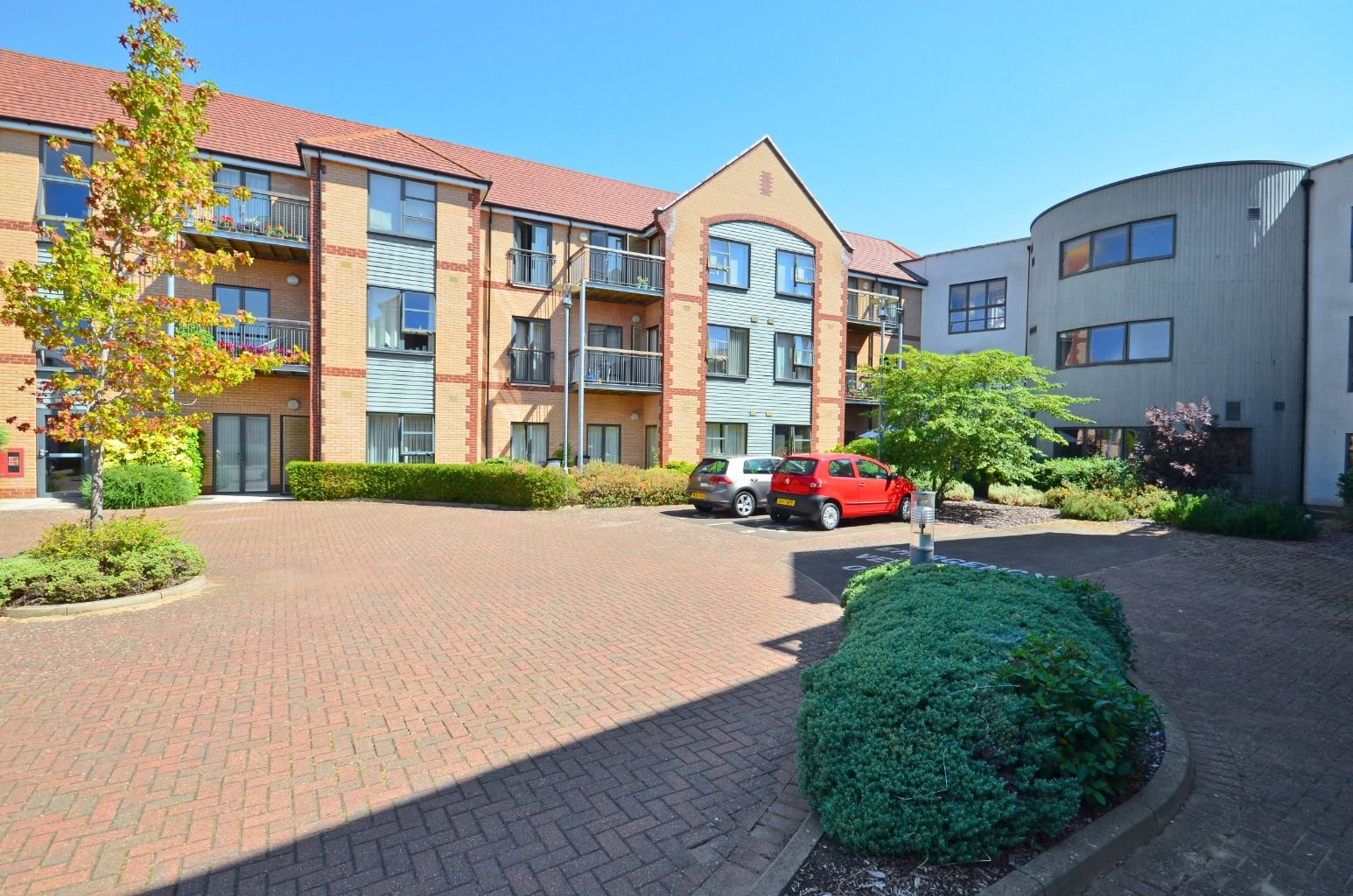 2 bed flat for sale in Wellbrook Way, Girton, Cambridge CB3 Zoopla