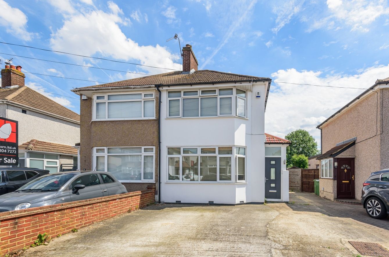 2 bed semidetached house for sale in Monmouth Close, Welling DA16 Zoopla