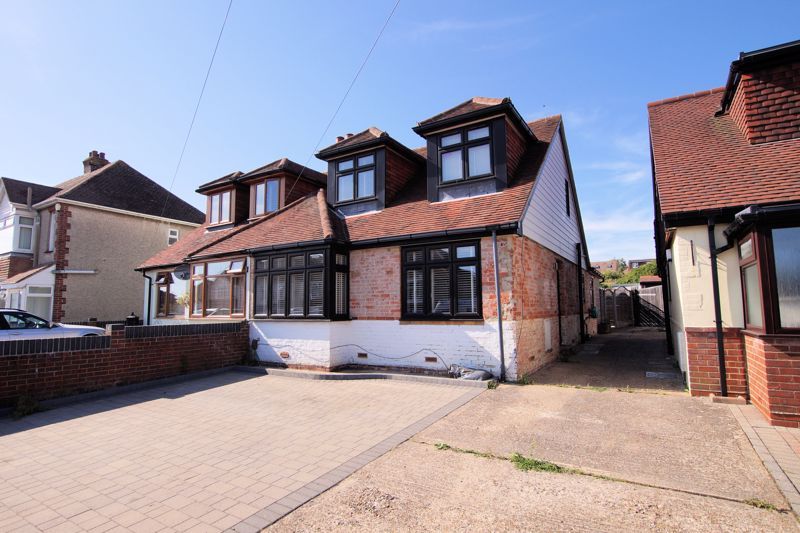 3 bed semidetached house for sale in The Crossway, Portchester