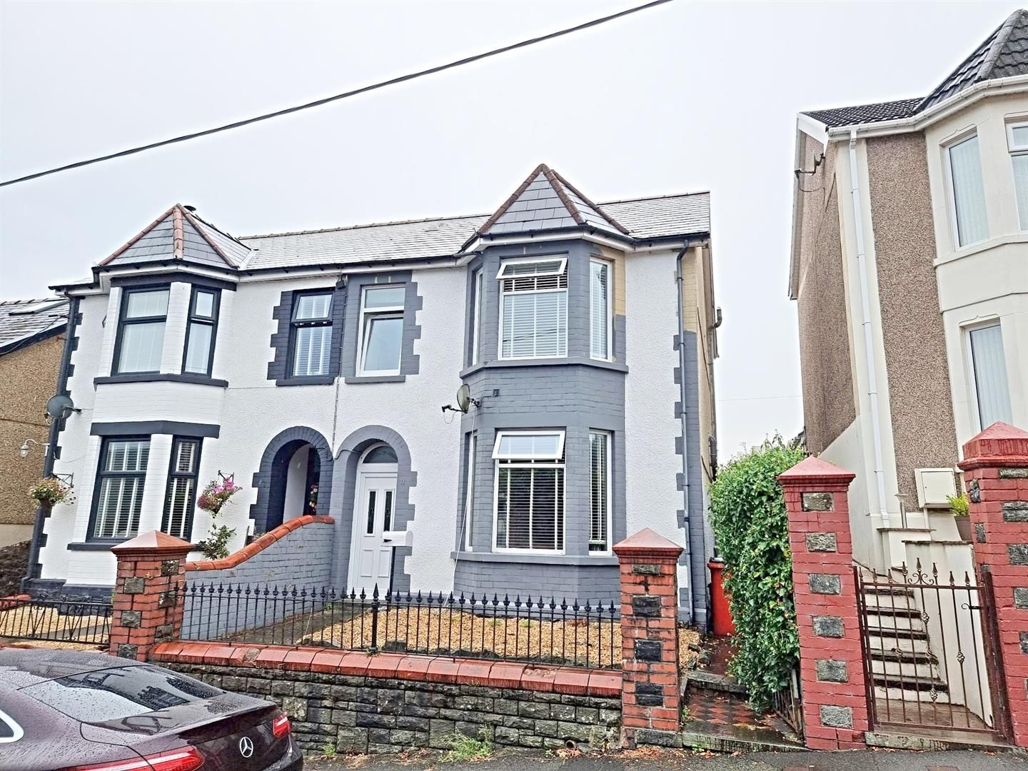 4 bed semidetached house for sale in HeolYPlwyf, Ynysybwl