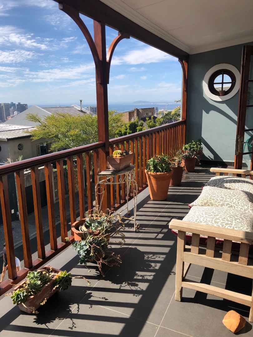 4 bed detached house for sale in Vredehoek, Cape Town, South Africa