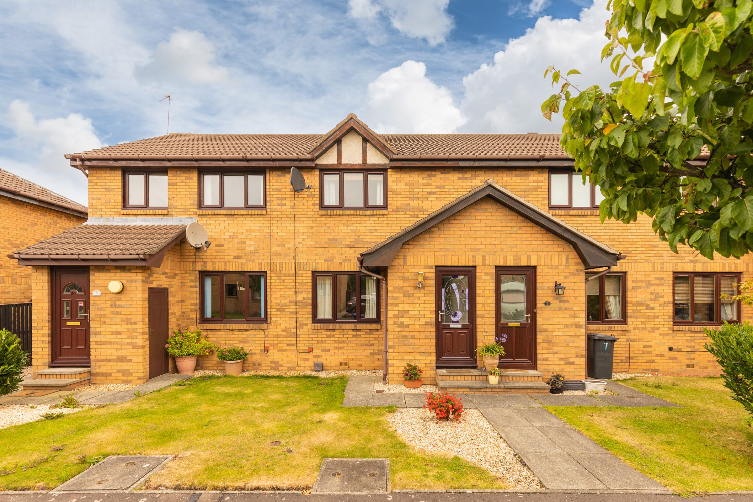 2 bed terraced house for sale in 6 Skeltiemuir Avenue, Bonnyrigg EH19 Zoopla
