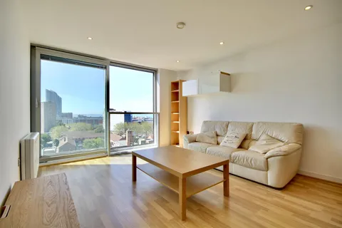 Apartment in Portsmouth - View 5
