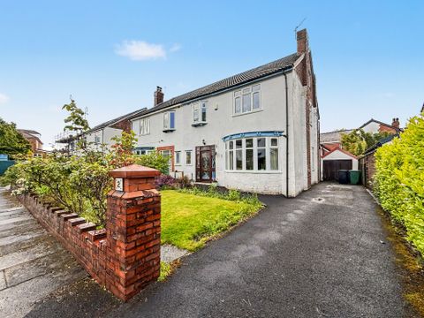 Carlton Avenue, Prestwich M25