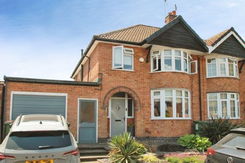 Steyning Crescent, Glenfield, Leicester, Leicestershire LE3