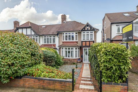 The Avenue, West Wickham BR4, 3 bed end terrace house for sale, £ ...