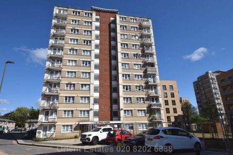 Upper Fosters, London NW4