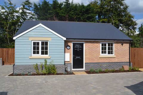 Alpha Terrace, Trumpington CB2