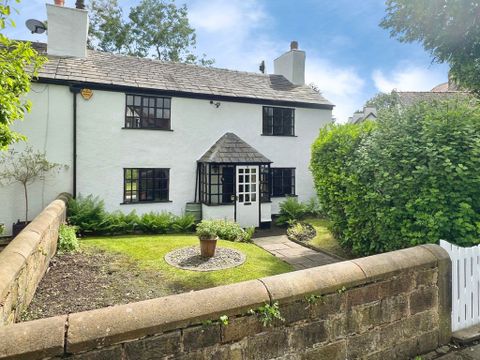 The Crescent, Worsley, Manchester M28