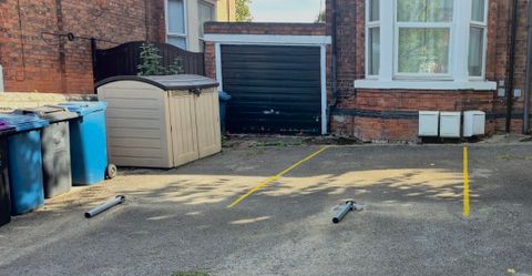 Melton Road, Nottingham NG2, Parking/garage to rent