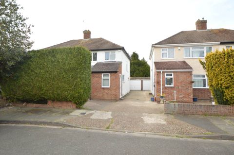 Armstrong Road, Hanworth, Feltham TW13
