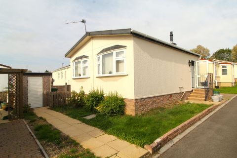 Woodlands Park, Almondsbury BS32