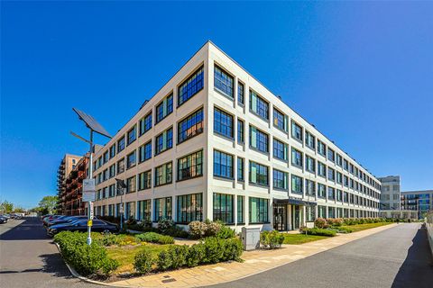 Carnation Gardens, Hayes UB3 - View 2