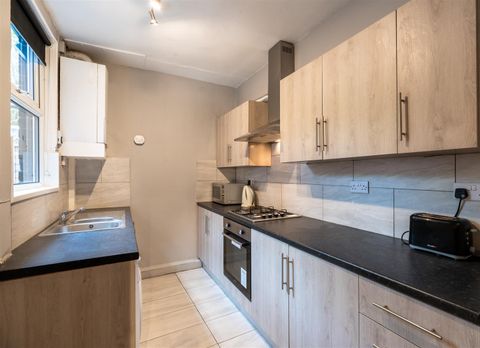 10 Filey Street, Broomhall, Sheffield S10 - More