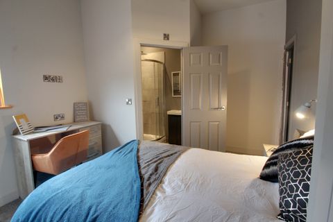 Bramley Road, Leicester LE3, Room to rent