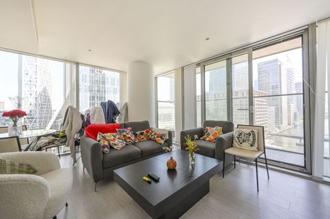 Landmark West Tower, Canary Wharf, London E14