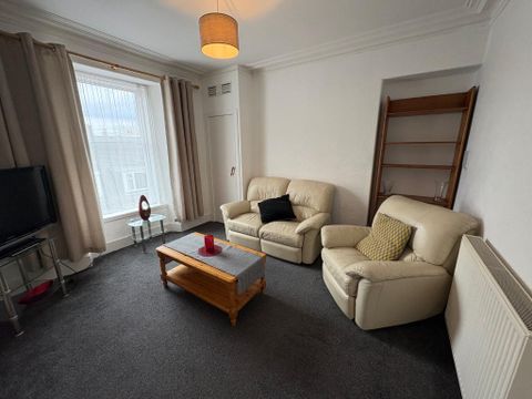 Chattan Place, City Centre, Aberdeen AB10