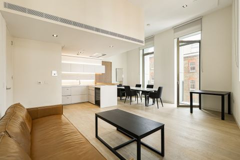Fitzroy Place, Pearson Square, Fitzrovia, Oxford Circus W1T