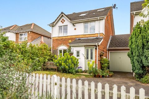 Tangmere Grove, Kingston Upon Thames KT2
