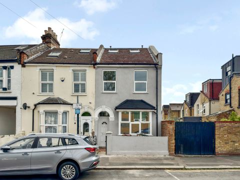 Erskine Road, Walthamstow E17 – pohled 2