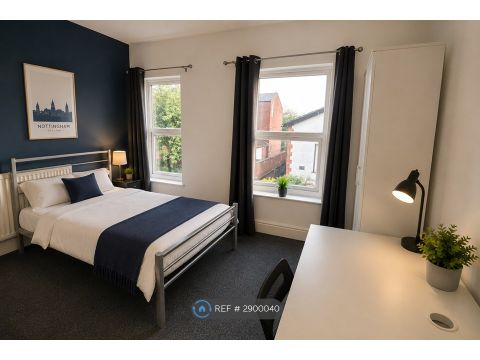 House in Nottingham, Beeston - View 2