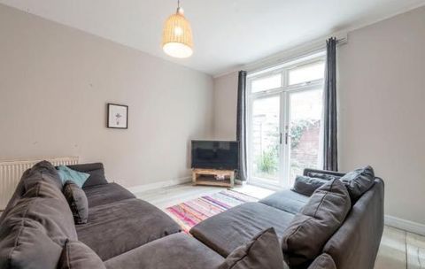 Edenhall Avenue, Fallowfield, Manchester M19, Room to rent