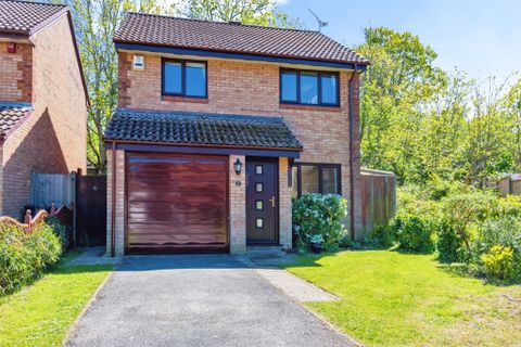 Barle Close, West End, Southampton SO18 - View 2