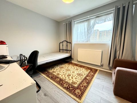 Aisgill Avenue, London W14, Room to rent