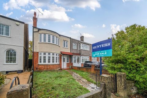 Woolwich Road, London SE2, bed semi-detached house for sale