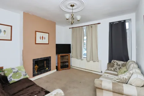 Cliffefield Road, Sheffield, South Yorkshire S8 – pohled 5