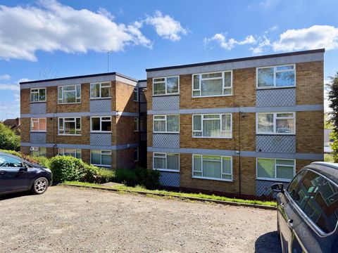Middleton Hall Road, Kings Norton B30