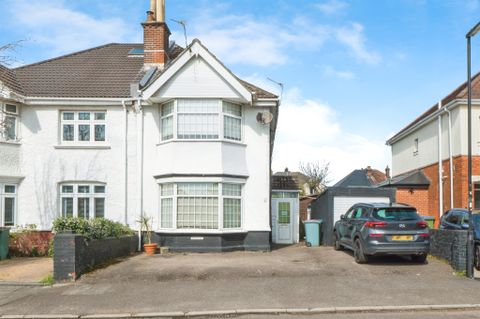 Newlands Avenue, Southampton SO15, 3 bed semi-detached house for sale ...