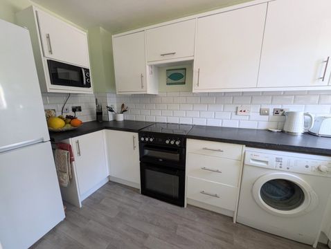 Kitter Drive, Plymouth PL9 - More