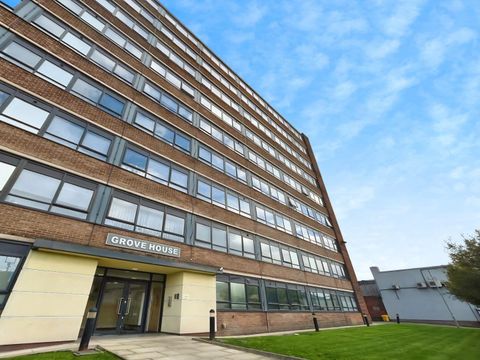 Grove House, Manchester M16