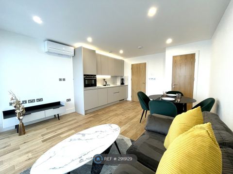 Holmes Road, London NW5