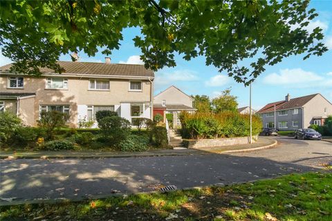 Wingate Crescent, Calderwood, East Kilbride, South Lanarkshire G74