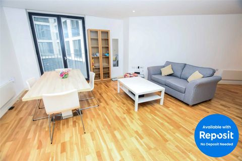Apartment in Manchester, Piccadilly, City Centre - View 2