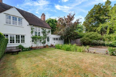 Woodside, Hampstead Garden Suburb, London NW11
