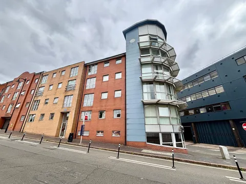 Apartment in Birmingham, West Midlands
