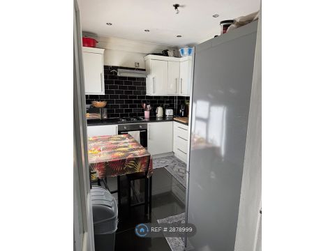 Jarman House Jubilee St, London E1, Room to rent