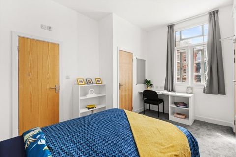 Sangha House, Leicester, (Pseudo) England (Ua/md/Lb) LE1 – pohled 2