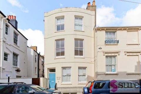 Clarendon Place, Brighton, East Sussex BN2