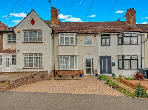 Bourne View, Greenford UB6