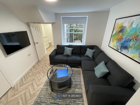 St. Georges Place, Bath BA1
