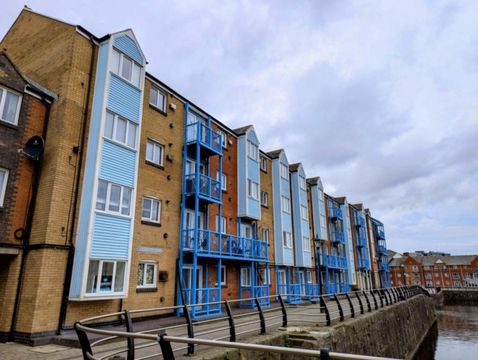 Abernethy Quay, Marina, Swansea SA1