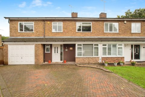 5-bed-semi-detached-house-for-sale-in-northridge-way-hemel-hempstead
