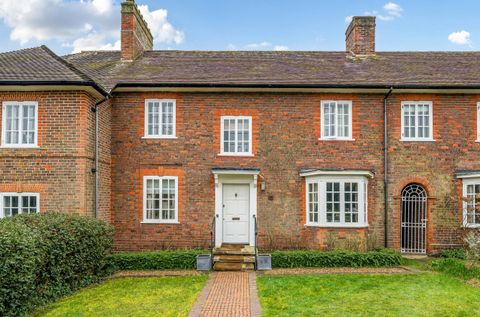 Highfield Lane, Highfield, Southampton, Hampshire SO17
