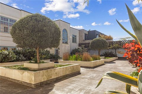 Urswick Road, London E9